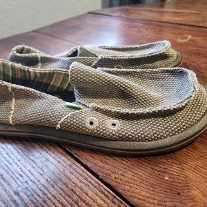 Youth boys Sanuk vegabond slip on shoes NWOT